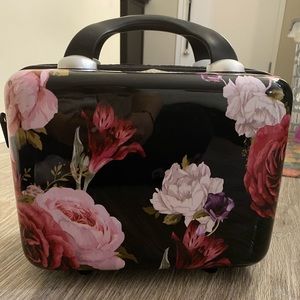 Medium travel bag